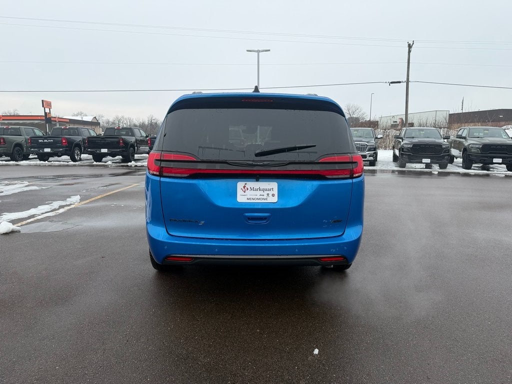 2026 Chrysler Pacifica PACIFICA SELECT AWD
