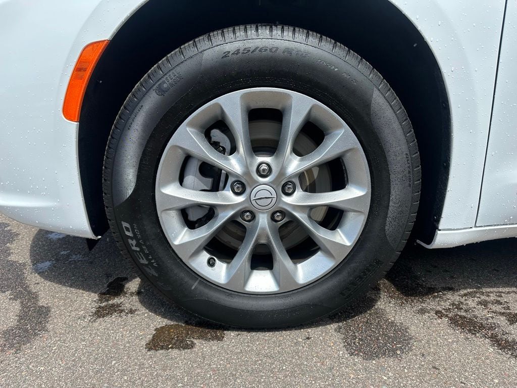 2026 Chrysler Pacifica Limited AWD