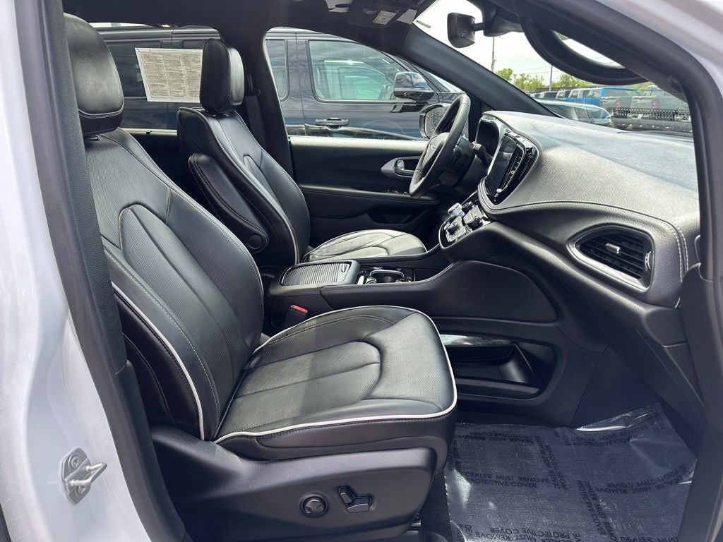 2026 Chrysler Pacifica Limited AWD