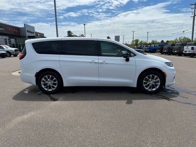 2026 Chrysler Pacifica Limited AWD