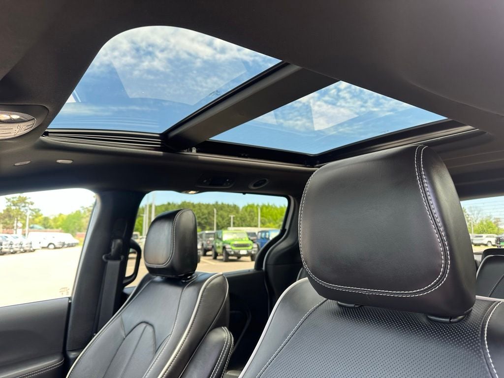 2026 Chrysler Pacifica Limited AWD