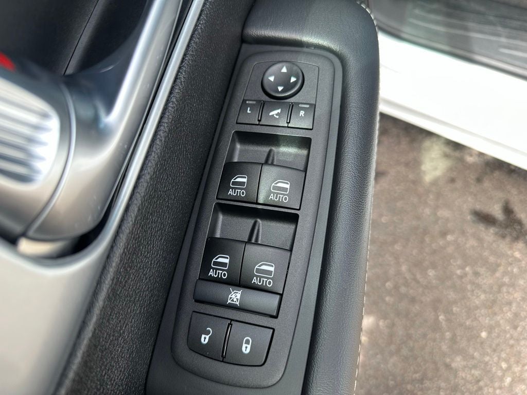 2026 Chrysler Pacifica Limited AWD