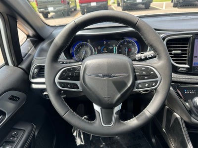 2026 Chrysler Pacifica Limited AWD
