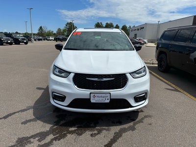 2026 Chrysler Pacifica Limited AWD