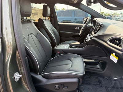 2027 Chrysler Pacifica PACIFICA LIMITED AWD