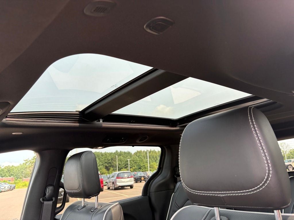 2027 Chrysler Pacifica PACIFICA LIMITED AWD