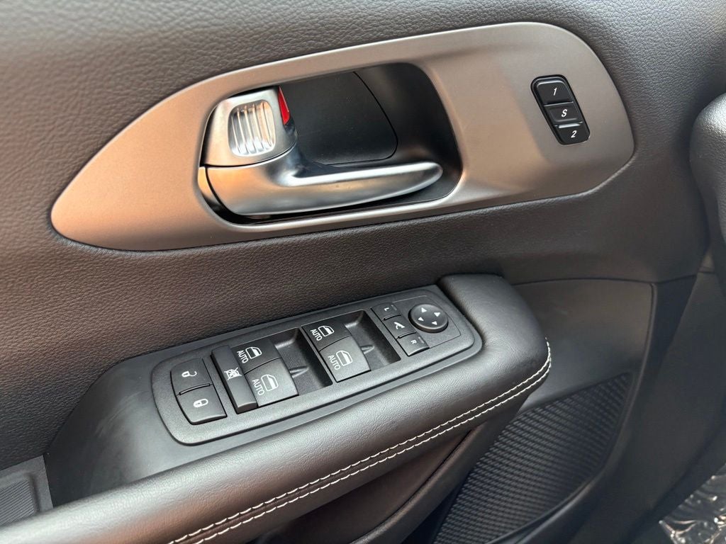 2027 Chrysler Pacifica PACIFICA LIMITED AWD