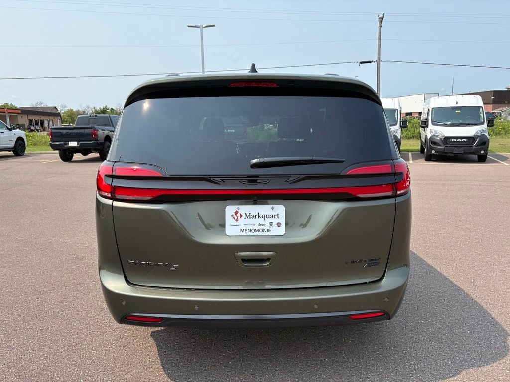 2027 Chrysler Pacifica PACIFICA LIMITED AWD