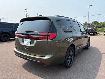 2027 Chrysler Pacifica PACIFICA LIMITED AWD