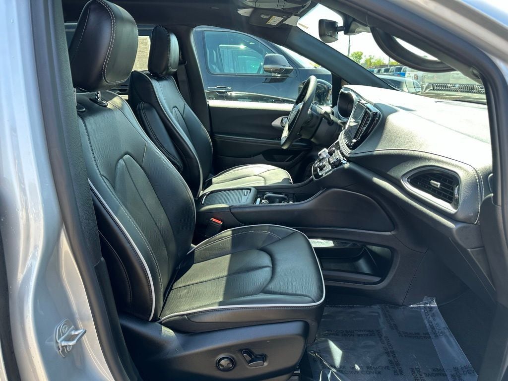 2026 Chrysler Pacifica Limited AWD