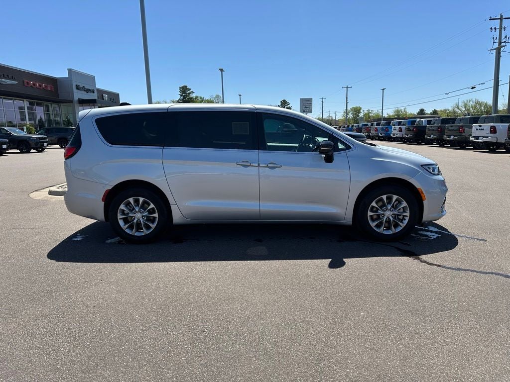 2026 Chrysler Pacifica Limited AWD