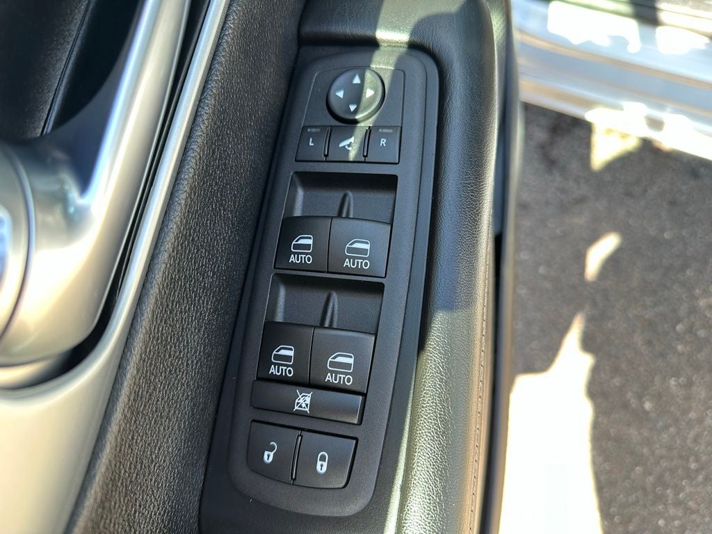 2026 Chrysler Pacifica Limited AWD