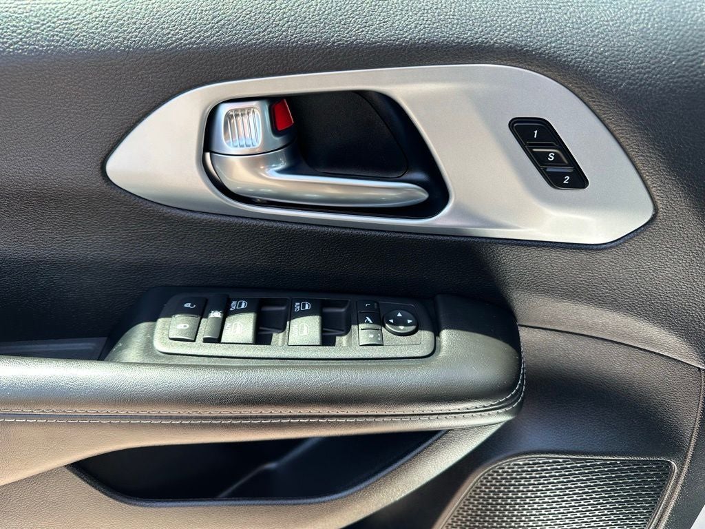 2026 Chrysler Pacifica Limited AWD