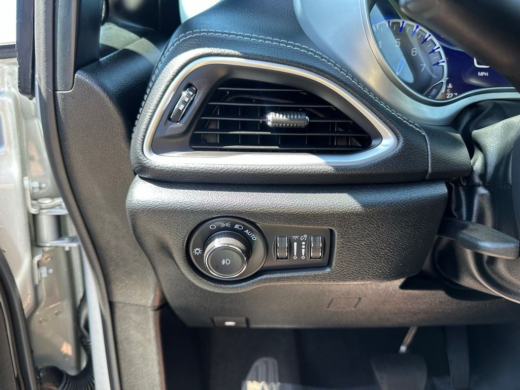 2026 Chrysler Pacifica Limited AWD