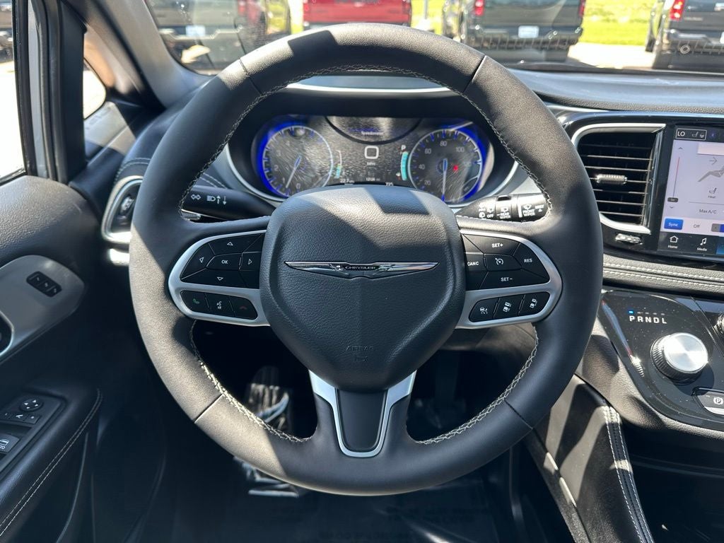 2026 Chrysler Pacifica Limited AWD