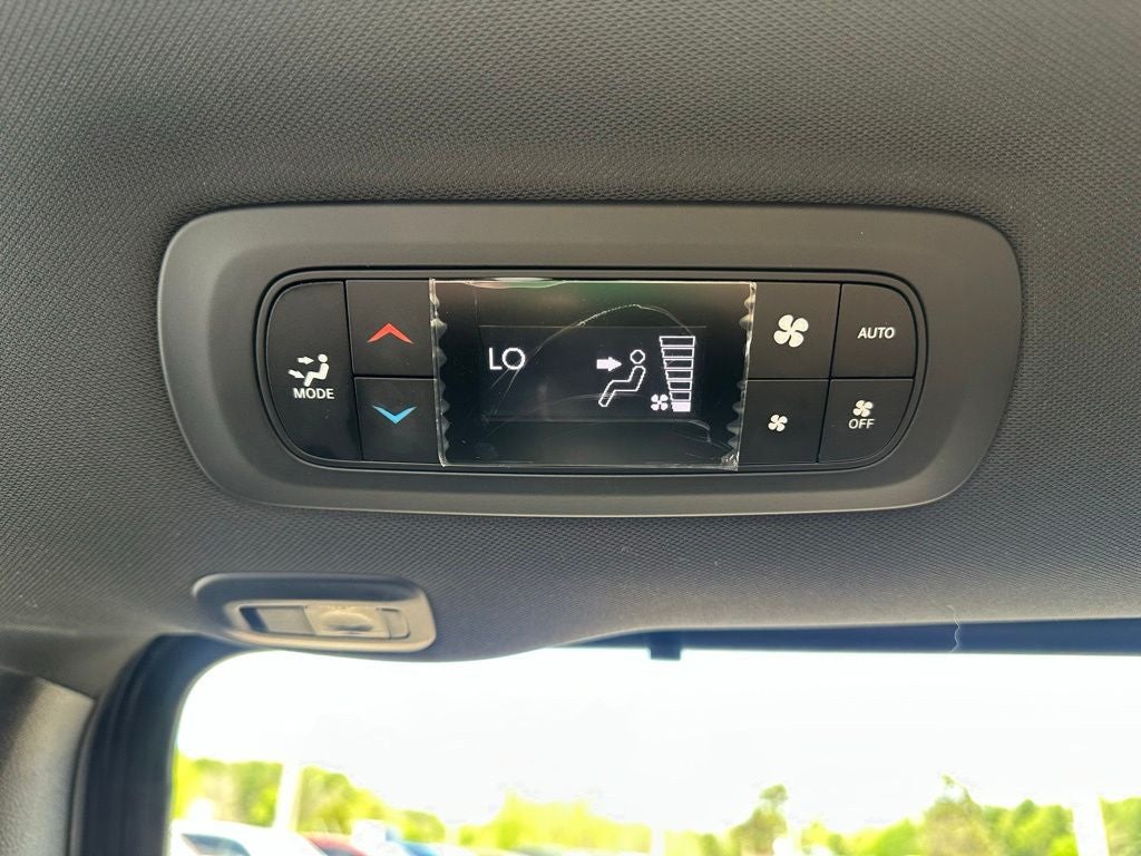 2026 Chrysler Pacifica Limited AWD