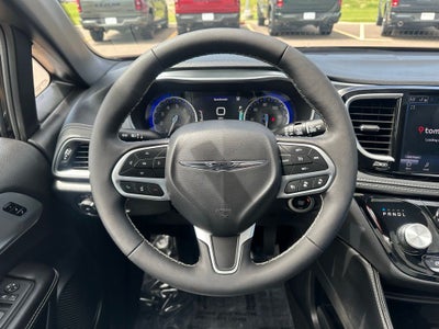 2026 Chrysler Pacifica Limited AWD
