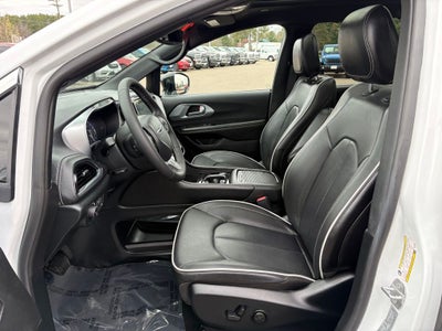 2026 Chrysler Pacifica Limited AWD