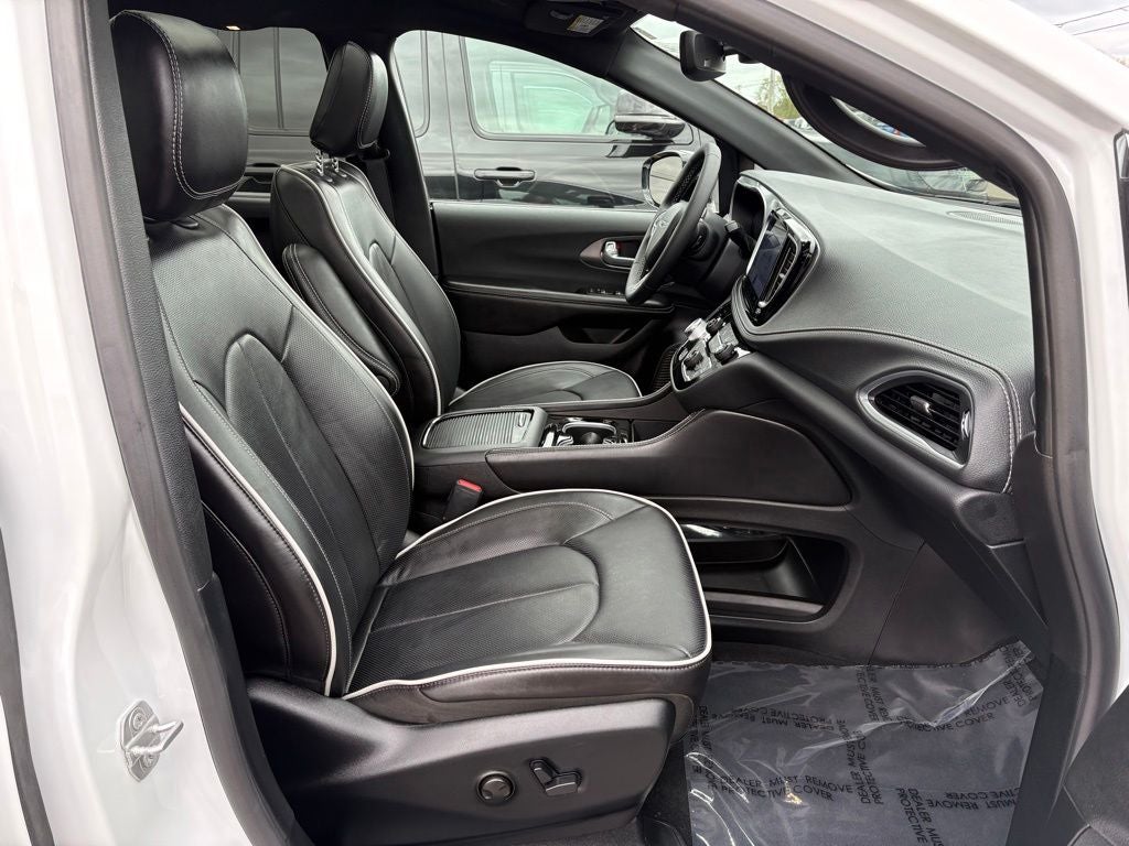 2026 Chrysler Pacifica Limited AWD