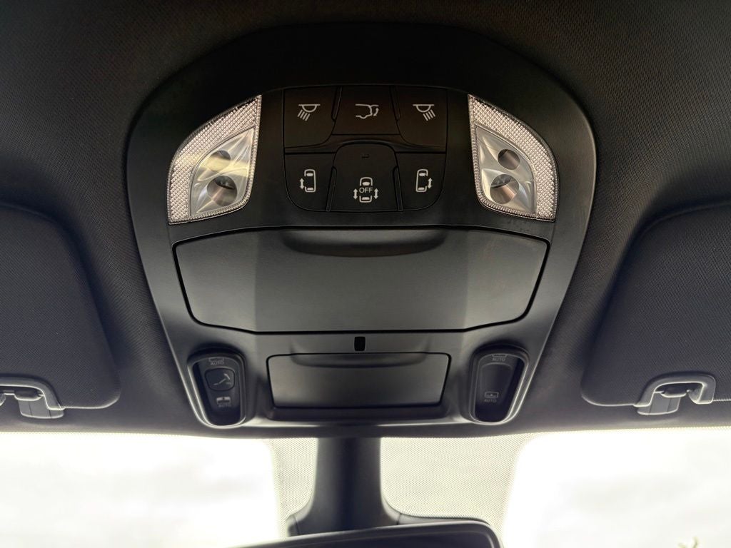 2026 Chrysler Pacifica Limited AWD