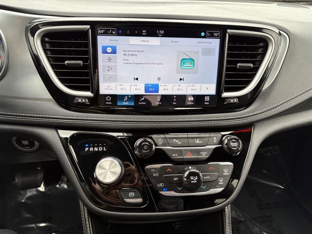 2026 Chrysler Pacifica Limited AWD