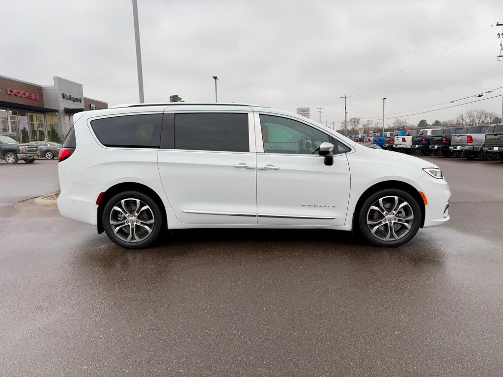 2023 Chrysler Pacifica Pinnacle AWD