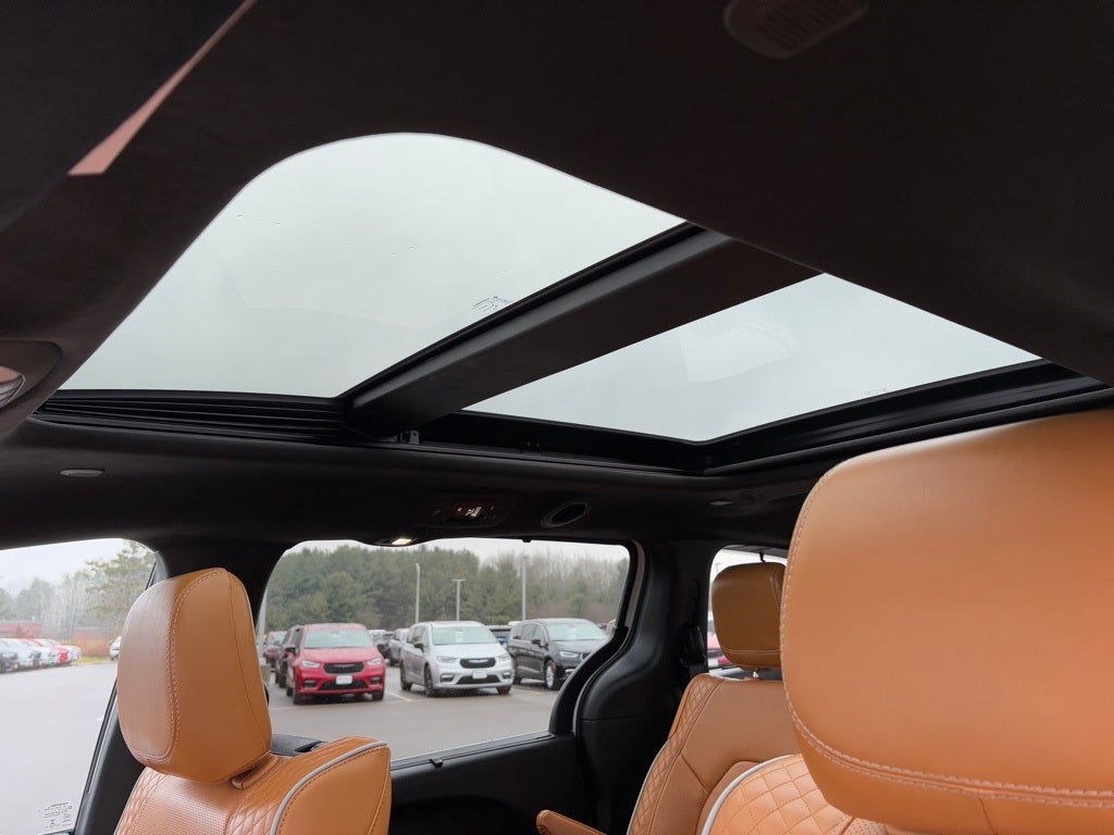 2023 Chrysler Pacifica Pinnacle AWD