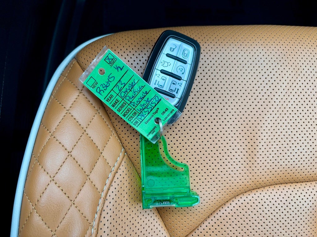 2023 Chrysler Pacifica Pinnacle AWD