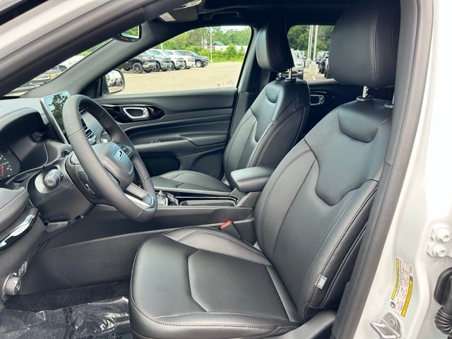 2025 Jeep Compass COMPASS LIMITED 4X4