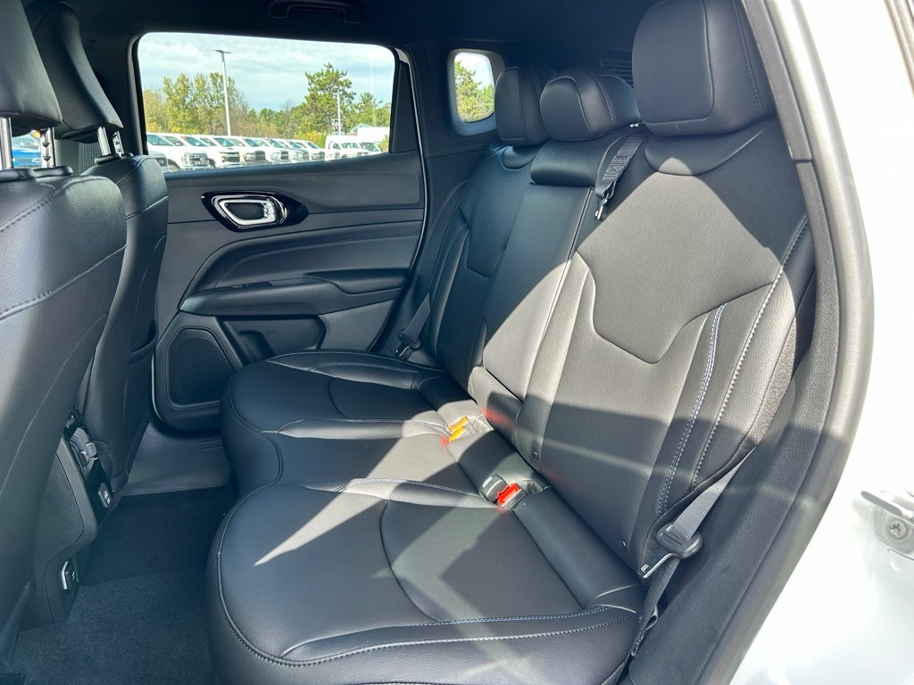 2026 Jeep Compass COMPASS LIMITED ALTITUDE 4X4