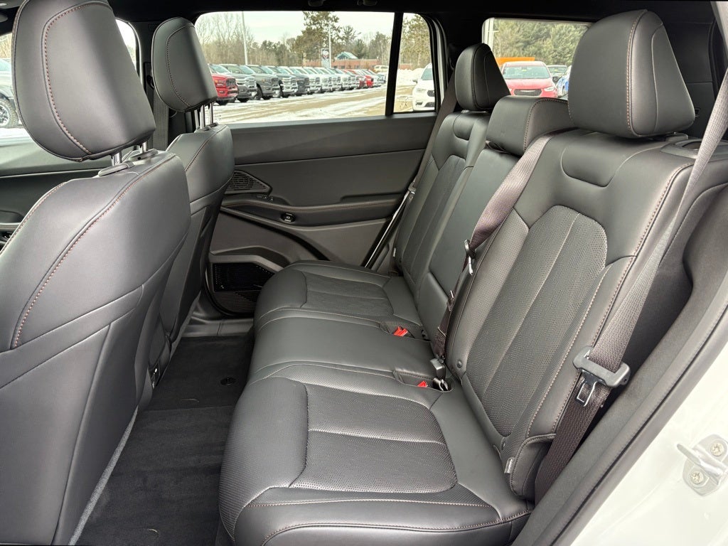 2026 Jeep Cherokee CHEROKEE OVERLAND 4X4