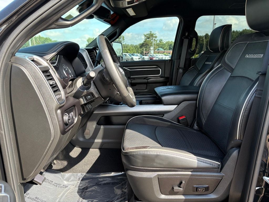 2024 RAM 3500 Laramie Crew Cab 4x4 6'4' Box