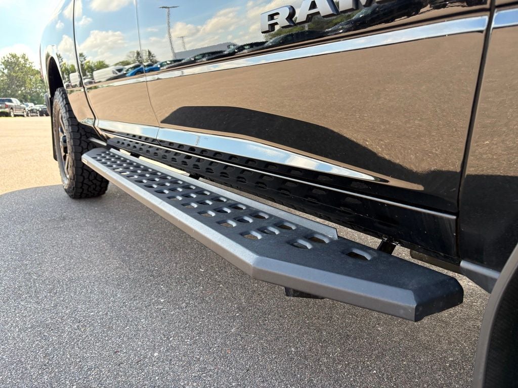2024 RAM 3500 Laramie Crew Cab 4x4 6'4' Box