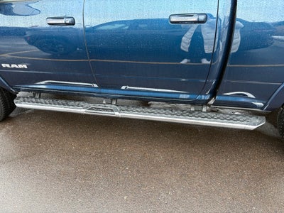 2022 RAM 3500 Laramie Crew Cab 4x4 6'4' Box