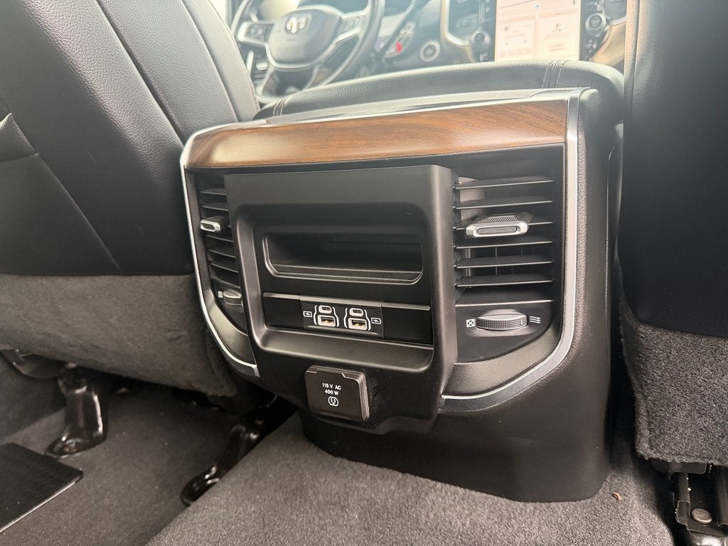 2023 RAM 3500 Laramie Crew Cab 4x4 6'4' Box