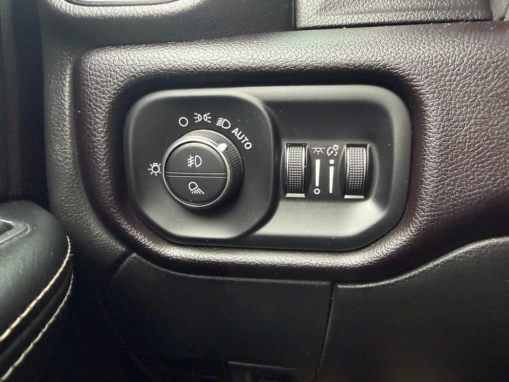 2023 RAM 3500 Laramie Crew Cab 4x4 6'4' Box