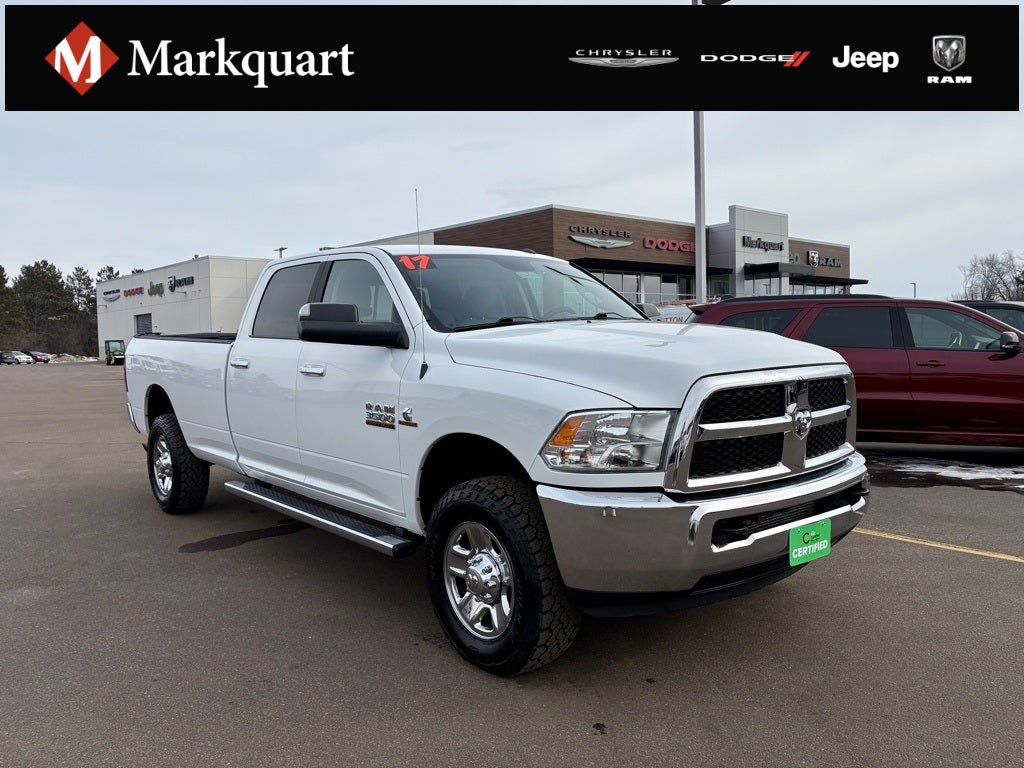 2017 RAM 3500 SLT Crew Cab 4x4 8' Box