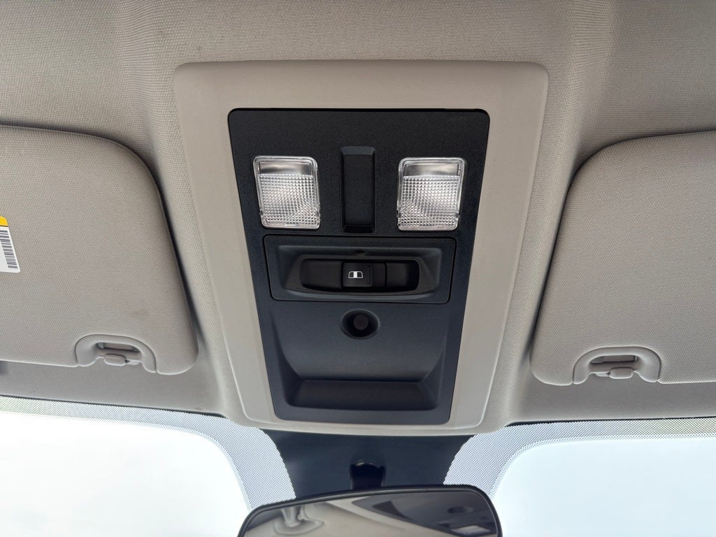 2017 RAM 3500 SLT Crew Cab 4x4 8' Box