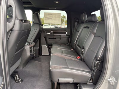 2027 RAM 3500 RAM 3500 LARAMIE MEGA CAB 4X4 6'4' BOX
