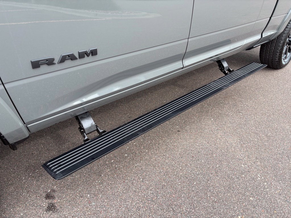 2027 RAM 3500 RAM 3500 LARAMIE MEGA CAB 4X4 6'4' BOX