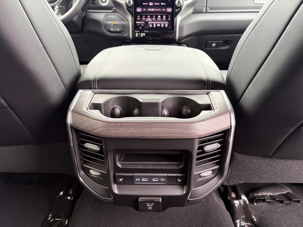 2027 RAM 3500 RAM 3500 LARAMIE MEGA CAB 4X4 6'4' BOX