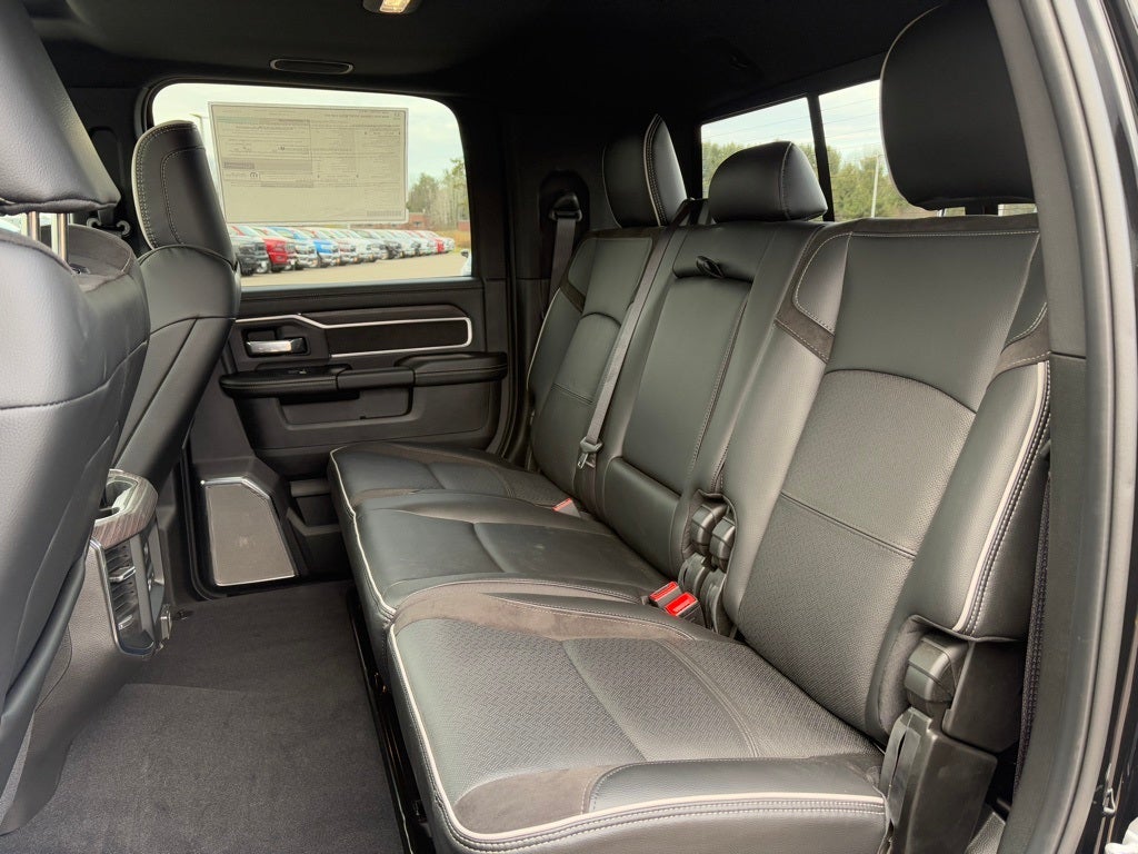 2026 RAM Ram 3500 RAM 3500 LARAMIE MEGA CAB 4X4 6'4' BOX