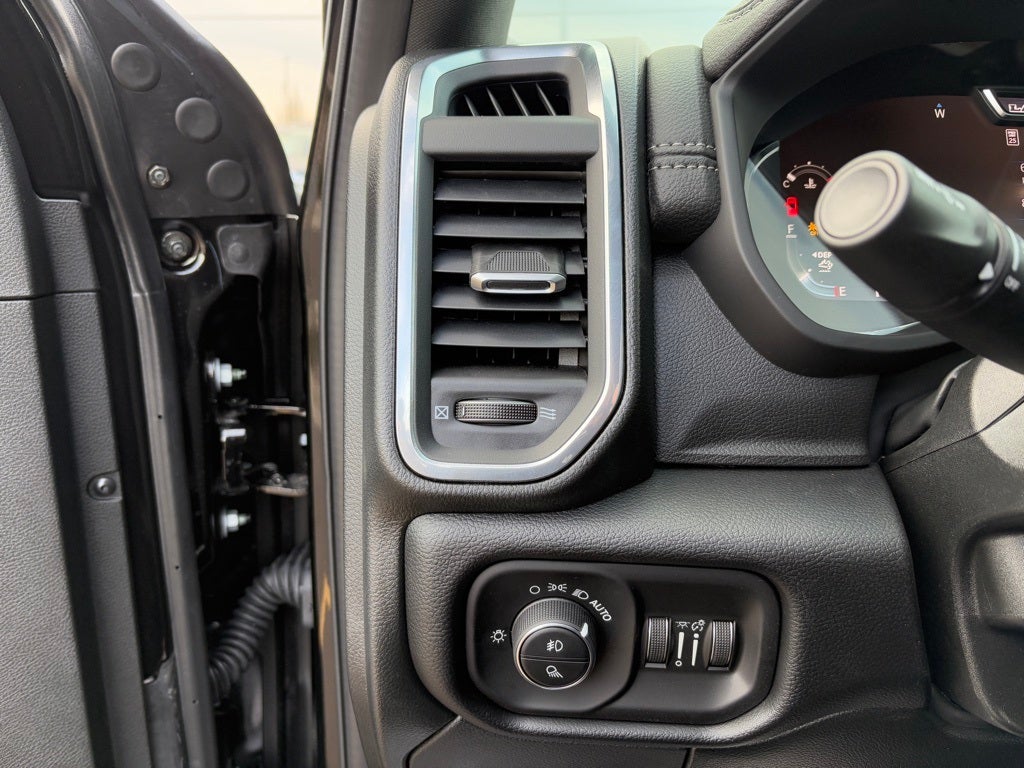 2026 RAM Ram 3500 RAM 3500 LARAMIE MEGA CAB 4X4 6'4' BOX