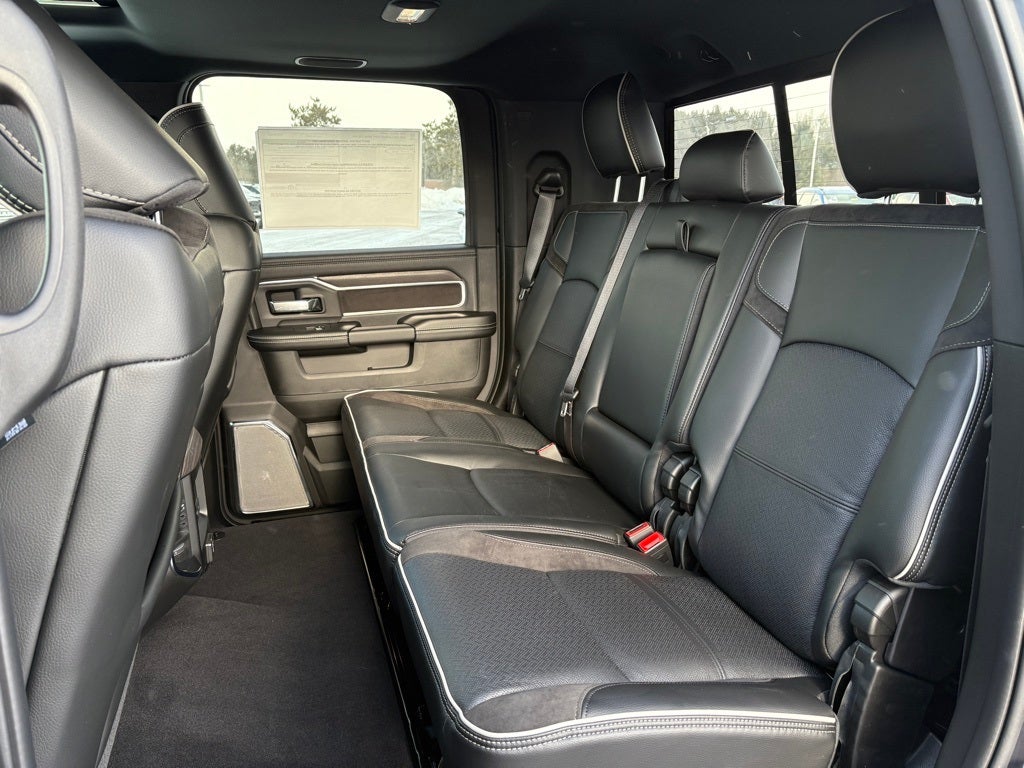 2026 RAM Ram 3500 RAM 3500 LARAMIE MEGA CAB 4X4 6'4' BOX