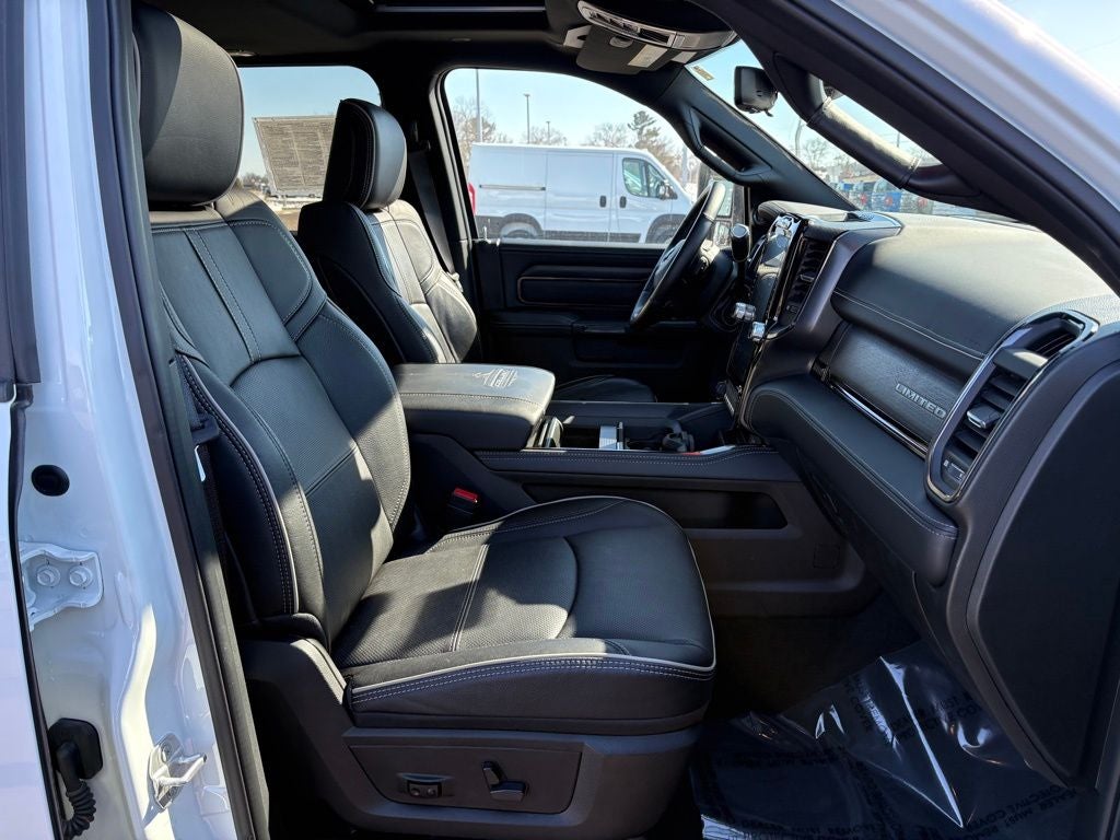 2024 RAM 3500 Limited Crew Cab 4x4 6'4' Box