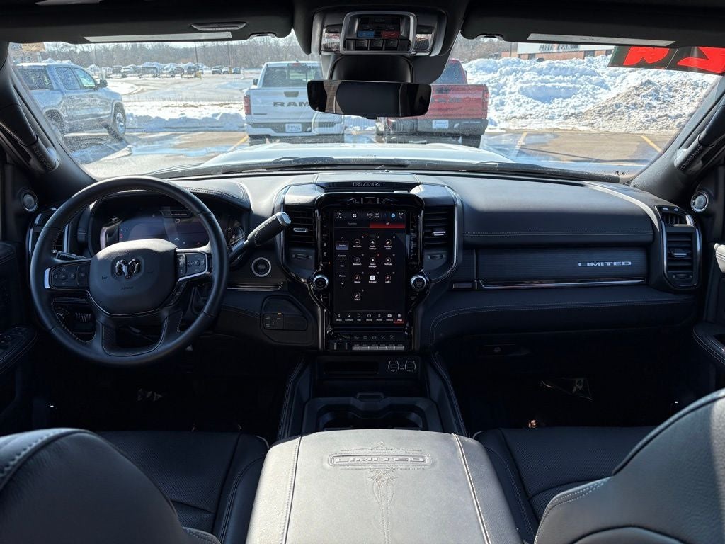 2024 RAM 3500 Limited Crew Cab 4x4 6'4' Box