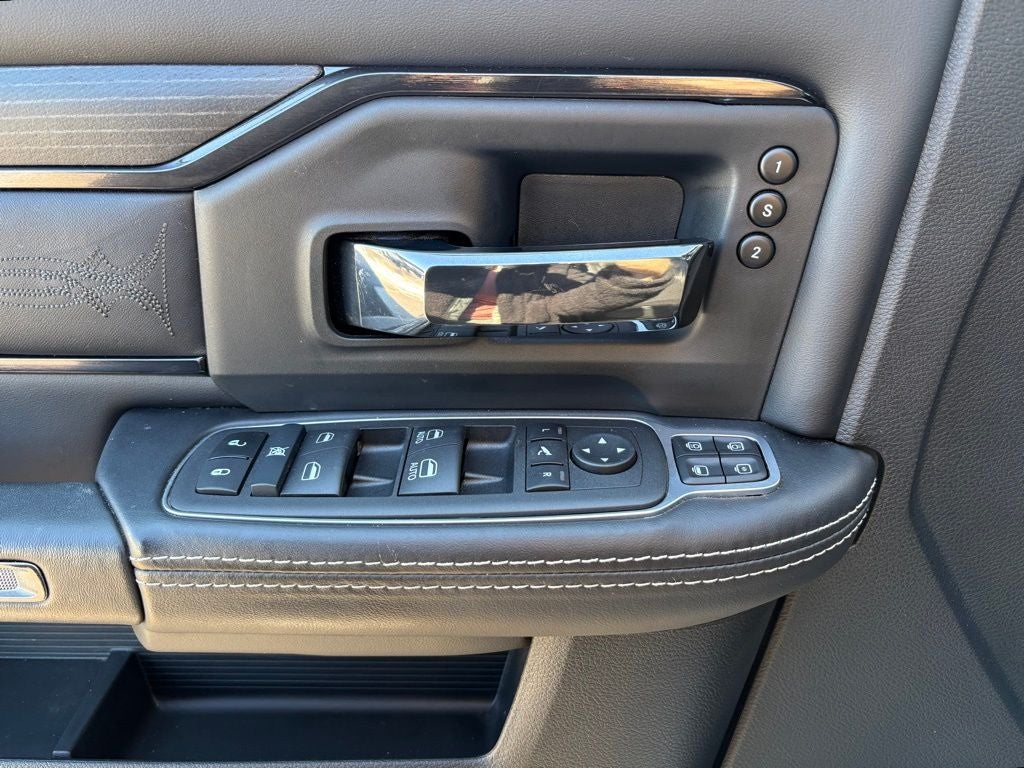 2024 RAM 3500 Limited Crew Cab 4x4 6'4' Box