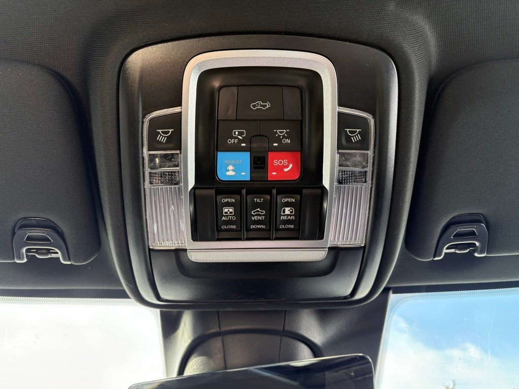 2026 RAM Ram 3500 RAM 3500 LIMITED CREW CAB 4X4 6'4' BOX