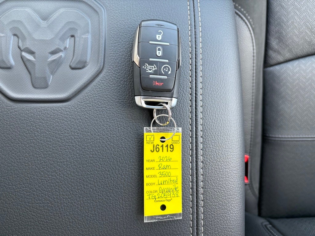 2026 RAM Ram 3500 RAM 3500 LIMITED CREW CAB 4X4 6'4' BOX