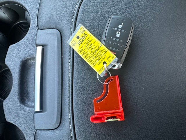 2025 RAM Ram 2500 RAM 2500 TRADESMAN CREW CAB 4X4 6'4' BOX